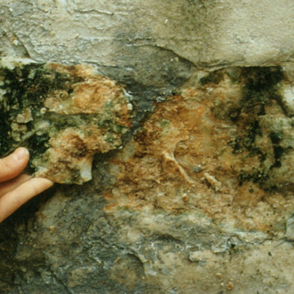 Deterioration of the marble YSMA